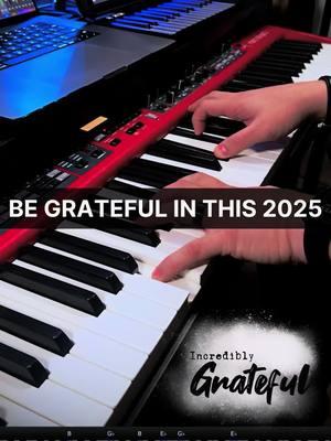 Year 2025: Gratitude will be a magnet for blessings for you! Año 2025: el agradecimiento será un imán de bendiciones para ti! #KervinLebron #Welcome2025 #Fulloffaith #PlayPiano #Newyear2025 #NewTimeiscoming #PianoPlayers #Gratitude #TheBlessing