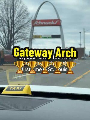 My uber driver took me to see the Arch for the first time in St. Louis #gatewayarch #onlyinstlouis #newyear 