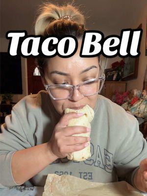 The boys trying out @tacobell new chicken nuggets & they didn’t like 😏 #tacobell #tacobellmukbang #eating #eatingshow #mukbang #tacobellchickennuggets #doritoslocostacos #verafoodie #crunchytacos #vgg #veragang 