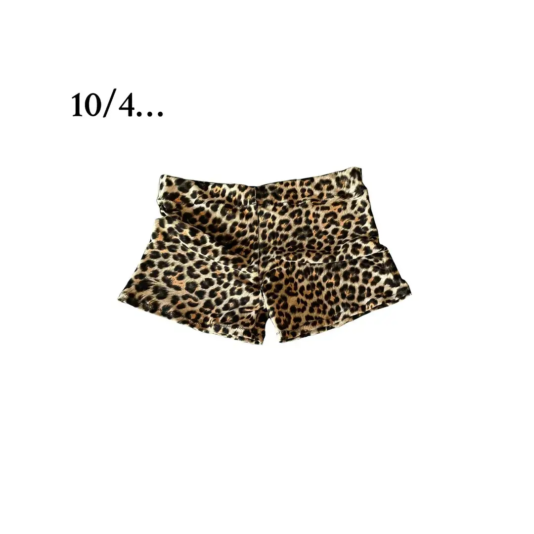 ⭐️@mikvank cheetah mini shorts! #fashion #style #StreetStyle #OOTD #outfit #outfitinspo #moodboard #pinterest #bohochic #rockchic #isabelmarantoutfit #foryoupage #pinterestoutfit #foryou #fyp #fypシ 