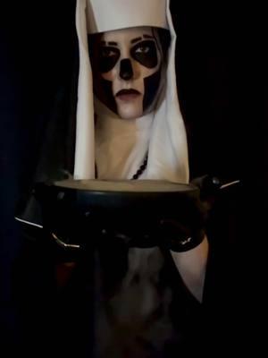 𝕽𝖎𝖙𝖚𝖆𝖑 “Memento Mori, Memento Vivere,” the dear Sister whispered into the departed Papa’s ear. “Just as the sun sets to then rise again, so shall you.” Happy 2025, everyone  #thebandghost #thebandghostcosplay #papaemerituscosplay #papaemeritusiii #papaemeritusterzo #papaemeritus #sisterofsin #sisterofsincosplay #cosplay #firstpostoftheyear 