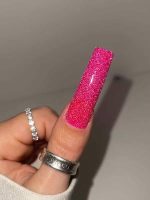 Perfect 🎀Valentines Day Nails🎀 💋using Xoxo💋 💋 hot pink reflective glitter 💋 💋 💋#nails #gelpolish #gelnails #ValentinesDay #valentinesnailinspo #reflectivegel #valentinesnails #valentinesnailsideas 