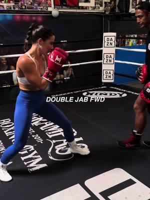 Mitt Work Made Easy #boxing🥊 #boxingtraining #boxingdrills #boxingtips @Jess Evans 