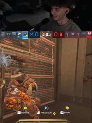 How to ATTACK like a PRO 🔥 #fyp #foryou #r6 #r6siege #rainbow6siege #r6clips #rainbow6 #rainbow6memes #troll 