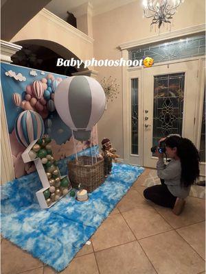 1st birthday photoshoot for my nephew 🥳🎂 my mom did that with the set up!! #1stbirthday #photoshoot 