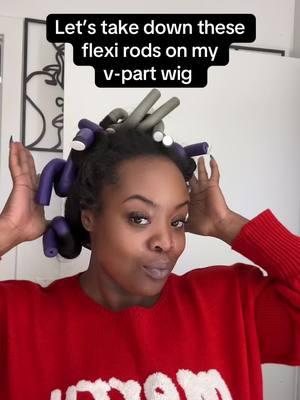 This is how I save my @wavytalkofficial thermal brush curls ! Came out So cute 🥰  I was definitely sleeping on v part wigs!! #naturalhair #kinkycurlyhair #kinkycurlywig #kinkycurly #protectivestyles #vpartwig #vpart #vpartwiginstall 