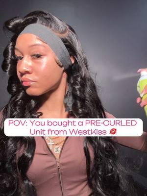 I only had to curl the bang 😍🔥! Link in bio 🎀 #westkiss #wigcollab #wigpromo #wigpromoter 