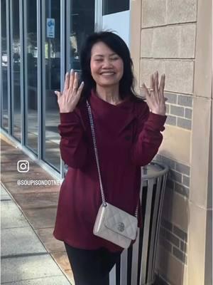 Just showing off my gorgeous mama! She had her second mani and first pedi ever! 🥰🥰🥰 I love her so much! 💖💖💖💖 #mom #soupison #lao #family #manipedi #dfw #hiatusmedspa #happynewyear #fyp @Supa 