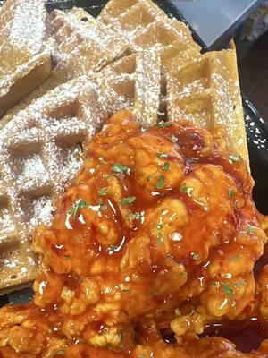 #lobster#waffleswaffleswaffles#exoticfood#flourish#flourishing#bronx#NY#jamaicanrestaurant#laconiabx