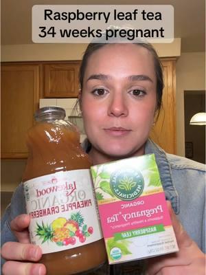 34 weeks pregnant trying raspberry leaf tea #34weekspregnant #rasberryleaftea #quicklabor #easylabor 