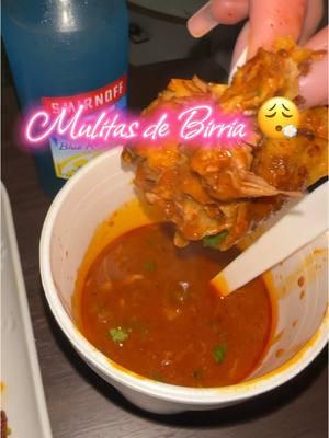 😮‍💨 #FoodTok #mexicanfood #mulitas #birria #quesabirria #smirnoff #jackiemua #foodtoks #dinner #leftovers #mexicana #deliciousfood 