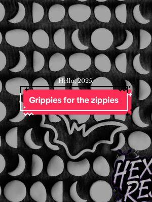 We just got a preview of our grippies for the Zippies! Pre-order starts 1.3 @ 9 pm EST 🥹 Everything is designed by me 💜 #hexreject #bamboobabyclothes #spookybamboo #bamboo #alternativebamboo #altbamboo #zippy #spookymom #altmom #gothmom #witchmom #witchybamboo #gothbaby #witchbaby #bamboopajamas #bambooclothing #digitaldesign