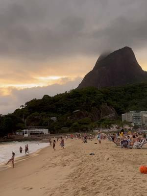 mama natura te iubesc #leblonrj #riodejaneiro #brasil #speechless #mothernature #latinamerica 