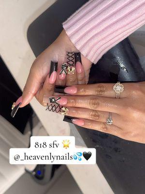 double set for my baby niece 💦🔥🌟 book w the best 💋💘 #prettynails #acrylicnails #playboy #charmnails #pinknails #frenchnails #acrylics #blingnails #xlnails #longnails #bownails #acrylictoes #toebbl #pedicure #sfv #sfvalley #losangeles #california 