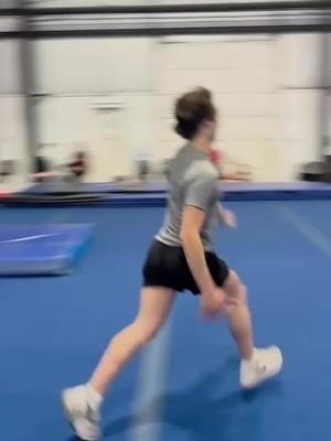 More fails than success 🤣 #tumbling #tumblersoftiktok #cheer #cheertumbling #fyp #flip 