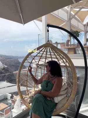 2024 was truly a magical year for me! My Europe trip was the highlight—traveling solo, meeting incredible people, and making amazing new friends along the way. This video only captures a glimpse of the places I visited. Want to know more about my adventures? Follow me on #lemon8 ! Love you all! #travel #traveltiktok #santorini #greece #milan #CapCut 