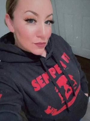 Porte y Actitud brought to you by Mishelle @itsprettymeeshelle ... La Marine! Why Die? Go Supply! que no Sister? La Linea muy bien representada! OIF Vet! Mishelle, Gente De Alto Calibre! 🫡🫡🫡 Muchas Gracias! #mexusmar #mexusmarapparel #LaLineaMexUSMar #marines #usmc #veterans #vets #veteranowned #veteranownedbusiness #porteyactitud 