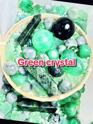 Green crystal for scoop#crystal #crystals #scoop #TikTokShop #foryoupage #green #crystalbeads 