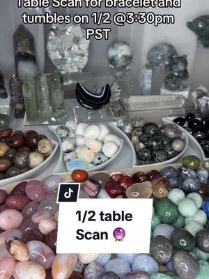 I finally put together a bracelet and tumble table with a few extra goodies! This will be the last live sale before I start packing anf shipping out this batch of orders! I hope to see you all there! 🩷 #crystaltumbles #crystalbracelets #crystaltok