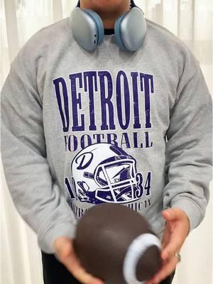 You don’t miss this shirt ❤️‍🔥🤩😎✌️💕 #football #funnyfootball #fyp #detroit #detroitlions #shirt #iconicfootball #championhype #lions #lion #sportshirt #lionsports #football #destroitlion #viral #jyp #foryou #footballshirt #SuperBowl #trending 