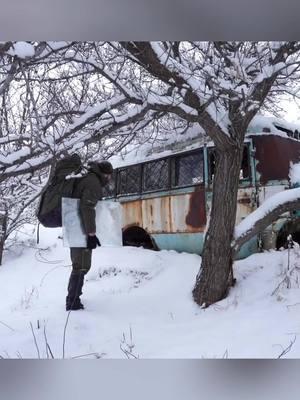 Survived in Abandoned Bus in the Thick Snow #betelhem ##bushcrafting #bushcraftshelter #constructionworker #snowsurvival #wintersurvival #snowstorm #thicksnow 