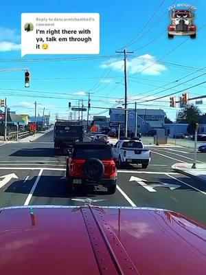 Replying to @dancarmichael660 It can be HELPFUL 👀🤦‍♂️😂🤣👏#commentary #driving #truckdriver #gopro #handsfree #foryoupage #fyp #therapy #NJ #funny #LBI #bronco #helpful #help 