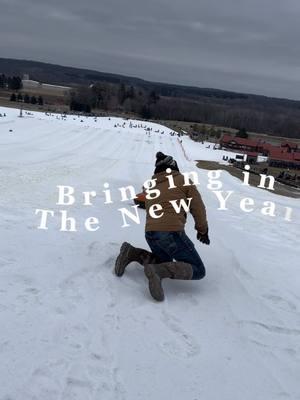 Here is to a New Year with many new adventures! #happynewyear #snowday #tubing #winterfun #family #adventure #loveeverymoment  @Hunter Engelman ❤️