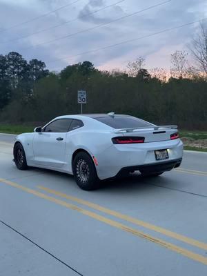 on stand by 💵 #iitsjohannaa #fypシ #trending #carsoftiktok #camaro #carguysoftiktok #cargirlsoftikok #carsontiktok #fypツ #fyp 