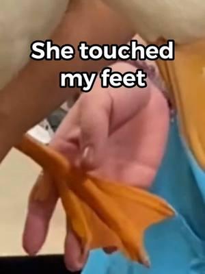 She touched my feet 😗 #relatable #duck #feet #cute #foot #meme 