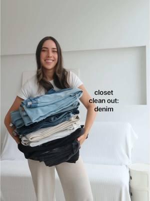 can you tell I get high-rise claustrophobia 👖#closetcleanout #closetpurge #keeporsell #fyp #foryou #foryoupage #springcleaning #wardrobeclearout 