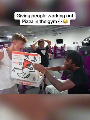 He got mad at the end 😂 #vinceaesthetic #aesthetic #youtube #youtubeclip #pizza #gym #funnyvideos #protein 