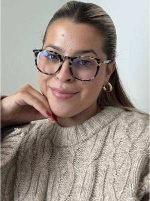 New Year, New(ish) Me. @shirel | sensitive skin girl wears Romy in Black and Notting Hill in Ivory Tortoise #Eyebuydirect #Glasses #NewYearsResolutions #Resolutions #NewYearNewMe