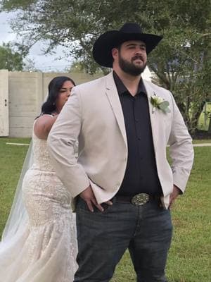 All the feels. 🥰😭❤️ #FirstLook #WeddingVideographer #WeddingPhotography #HoustonWeddings #RealWedding