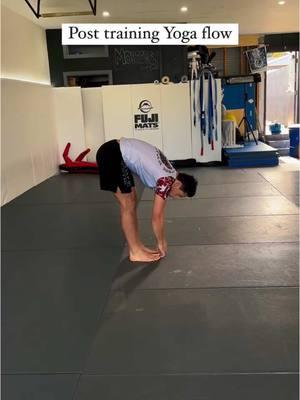 Post Training Yoga Flow  Too often we finish training and walk off the mats to get changed and go home.  After your next Jiu Jitsu class, stick around for a few minutes and try this flow.  Go at your own pace for a few rounds on each side.  See how you feel 🙌🏼 MOVE BETTER #jiujitsuflo #jiujitsu #bjj #brazilianjiujitsu #yoga 