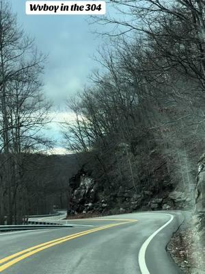 #godscountry #wvboy #coldweather #almostheavenwv💙💛 #southernwestvirginia #1292 #inthecountry💯 #mountains #304tiktok #304gang #304strong #304life #comeown #countryboy #Love #trending #sendit #fypシ゚viral 