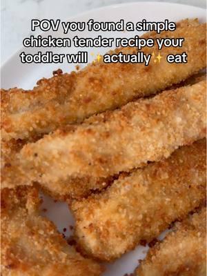 Simple chicken tenders that are toddler approved 🙌🙌  Recipe: https://messybunmotherhood.com/simple-chicken-tenders/ #toddlerlunch #toddlermeals #toddlermealideas #toddlerrecipes 