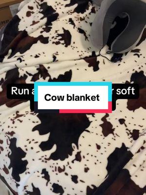 Super soft and cozy!! #fyp #ttsdelight #TikTokShop #tiktokshopfinds #spotlightfinds #cowblanket #cowblankets #softcowblanket 