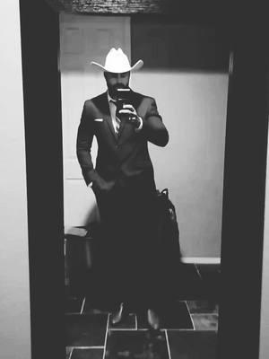 🤠#felizañonuevo #happynewyear  #blancoynegro #stetson #mexicantiktok #🐺 @Stetson 