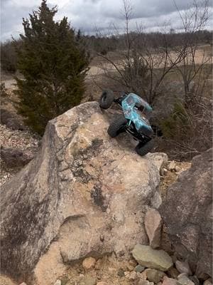 This beautiful thing! Bamftireinserts.com #getoutsideandplay #rockclimb #rockcrawler #rccrawler #hoocrawler #rhino80amp #jconcepts #tusks #vanquish #globact #toomod #dumborc 