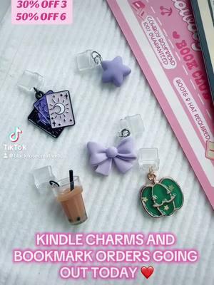 We have a sale on our kindle charms and bookmarks for the next few days. There is also a coupon in our shop 👀 #kindlecharms #bookmarks #dustplug #kindleaccessories #kindledustplug #phonecharm #fantasybooks #cutecharms 