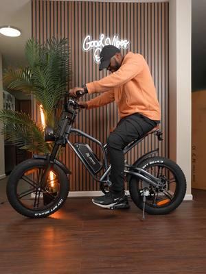 This E-Bike rides just like a motorcycle! So much Fun! 🏍️🚴🏾‍♂️🔥 @JANSNO E-BIKE  #jansno #x50 #ebike #electric #electricbike #ebikelife #ebiketiktok #fattireebike #amazonfinds #TikTokShop 