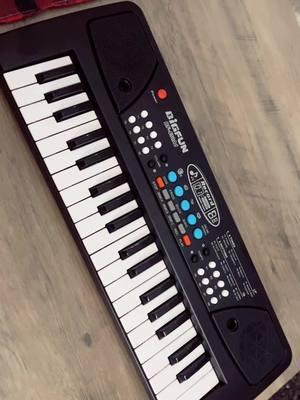 Keyboard piano for the kiddos #keyboard #keyboardpiano #piano #rockjam #keyboardlessons #keyboardlessonsforbeginner #beginningkeyboardforkids #tiktokshopcreatorpicks #musicalinstrument #instrument 