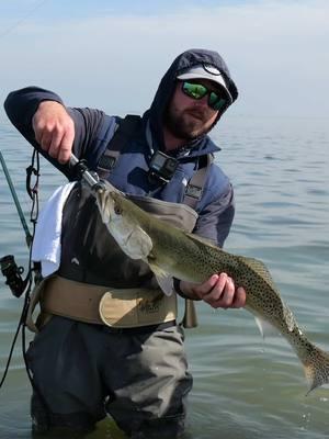 Texas is the place to be if you want to catch the biggens! #speckledtrout #wadefishing #texas #lagunamadre @Coastal Brew Bait Co. 