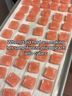 I AM SERIOUS 👀 #freezedriedjello #jello #peachjello #jellocandy #jellocubes #candy #crunchy #fyp #snack #sweet #candyshop 