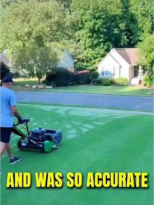 How to perfectly cut grass#funn #ohmygod #asmr #fyp #hows #thisman #perfect #cut #grass #golf #work 