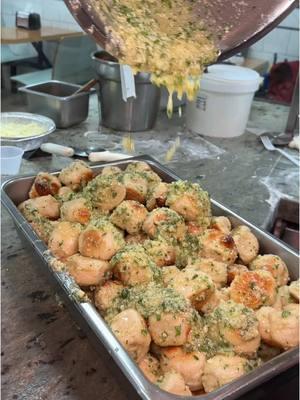 CHEESY GARLIC KNOTS from Krispy Pizza in Dyker Heights Brooklyn NYC! 🔥🔥 #DEVOURPOWER #fyp #foryou #foodtiktok #garlicknots #garlic #pizza #cooking #Recipe #krispypizza #nycpizza #nyc #Brooklyn #pizzanyc 