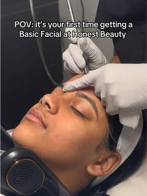 Basic Facial 💆‍♀️✨ Say hello to hydrated, refreshed, and glowing skin. 🌿  #WestHartfordSkincare #HonestBeautyGlow #FacialGoals #CTEsthetician #GlowingSkinTips #SelfCareRoutine #HydratedSkin #SkinCareJourney #WestHartfordCT #SkincareLove#westhartford#connecticut#ct 