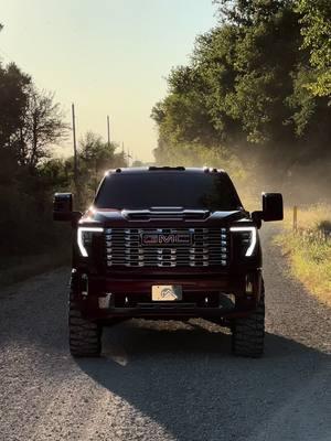 Lil dirt never Hurt #bubbatruck🌾 #toyomt #fyp #whiteinterior #l5p 