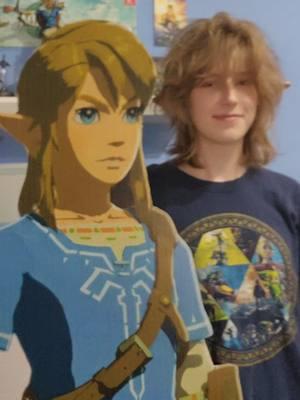 Merry Linkmas #linkcosplayer #breathofthewild #zeldacosplay #legendofzelda #loz #totklink #botwlink #zelda #lozcosplay #zeldatok #zeldacommunity #costok #cosplaytiktok #zeldatiktok #cosplaycommunity #cosplayer #nintendo #hylianattacktwink 