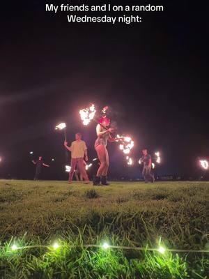 Little pyros who like to flow #sandiego #plurfairy #dragonstaff #fireflow #firespinning #poi #firepoi #firefans #contactstaff #california 